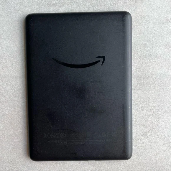 Amazon Kindle Black E-Reader 10th Gen - Picture 6 of 16